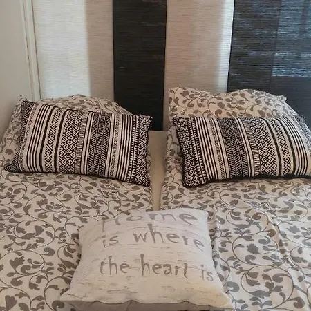 Modern Center Apartman *