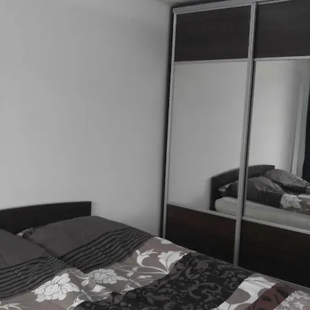 Modern Center Apartment *